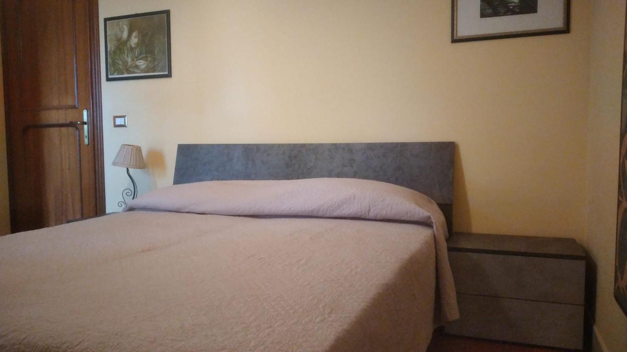 فندق La Casa Degli Oleandri روما المظهر الخارجي الصورة